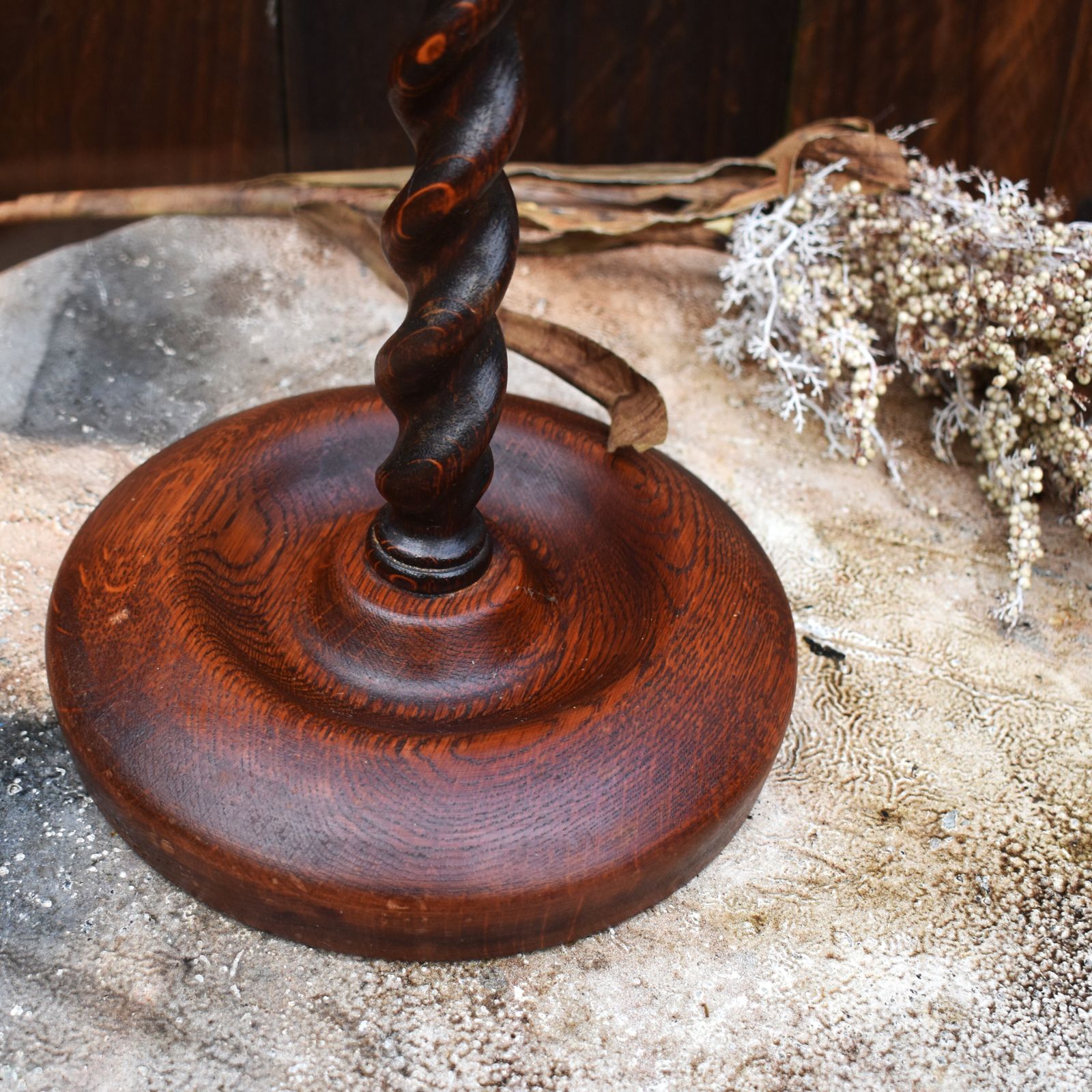 photo furniture Antique Milliners Hat Mould Block Haberdashery Barley Twist Wig Stand