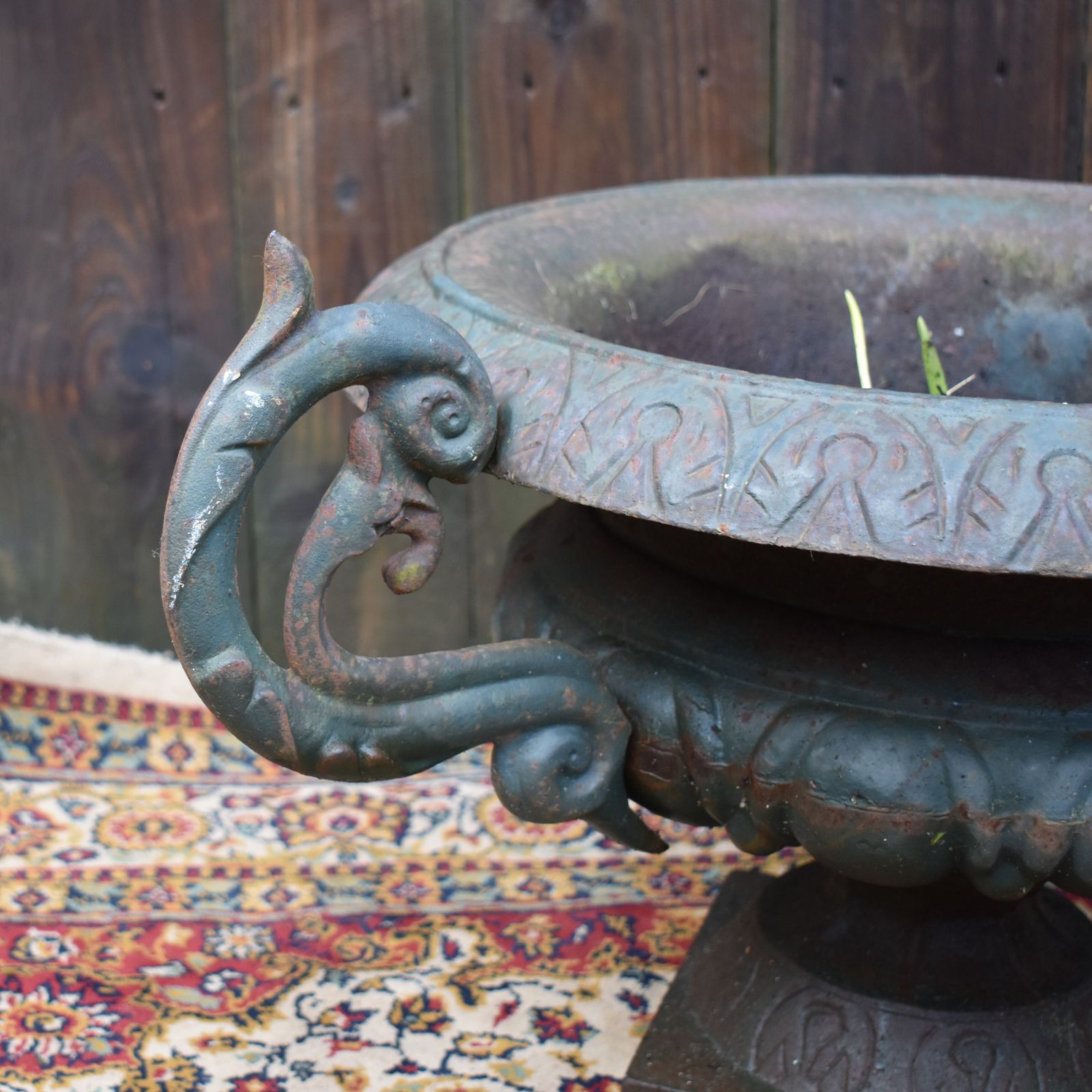 Antique Victorian English Country House Cast Iron Classical Garden Urns Pair photo 595.0