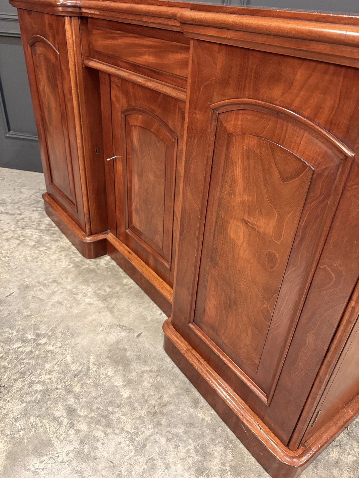 1625.0 Victorian Mahogany Sideboard photo