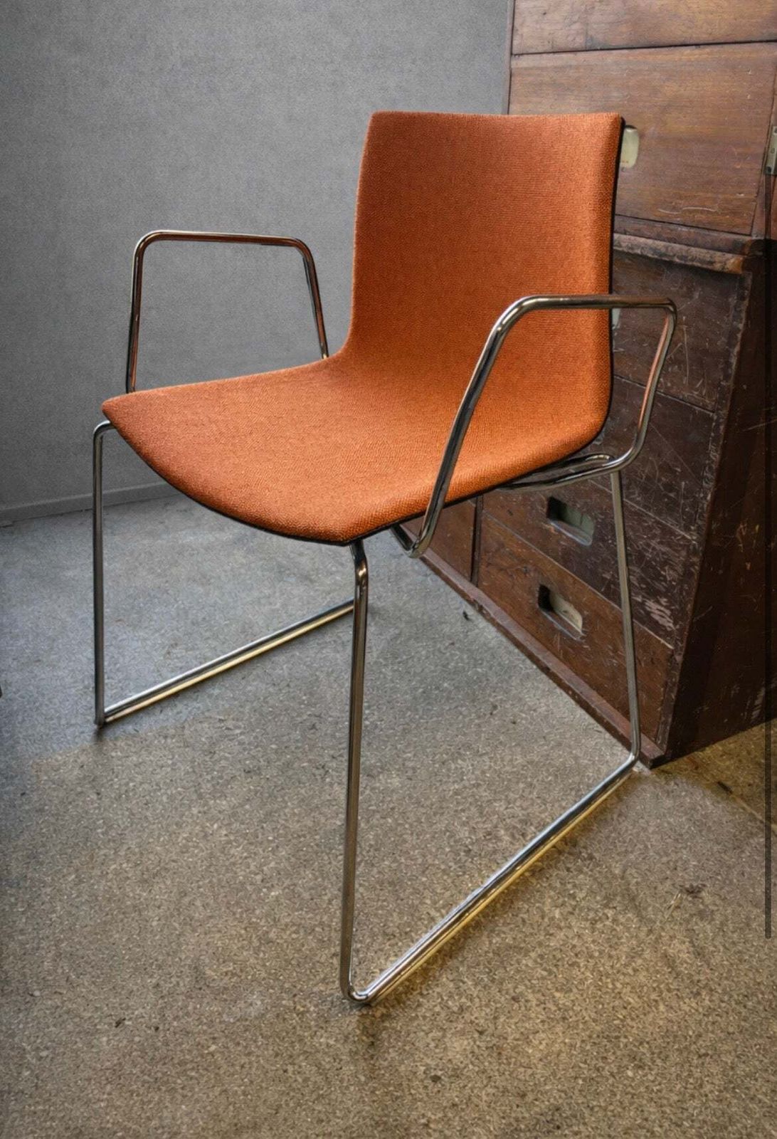 Arper Catifa 46 Chairs Studio / Office Orange Set Of Four. photo furniture