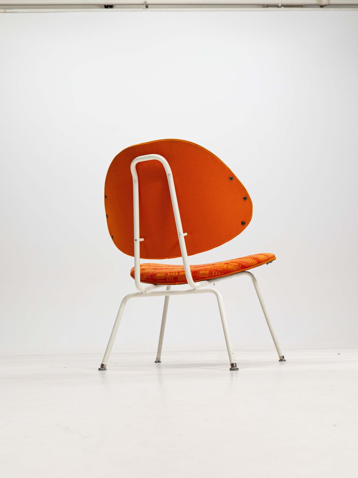 Homecrest By Maurizio Tempestini Clam Shell Lounge Chair,1950s photo for sale