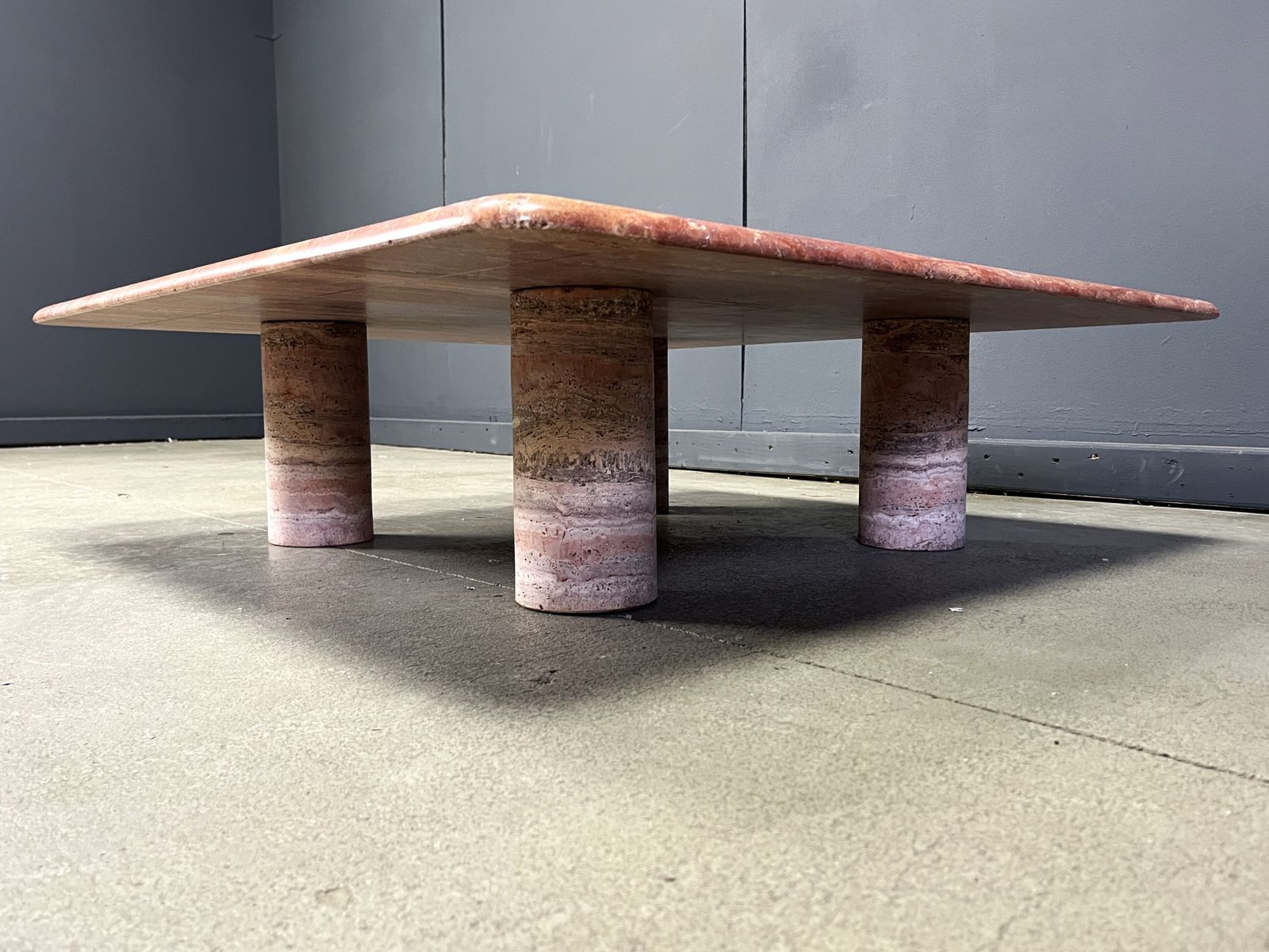 Angelo Mangiarotti Red Travertine Coffee Table For Up&Up, Italy photo vintage