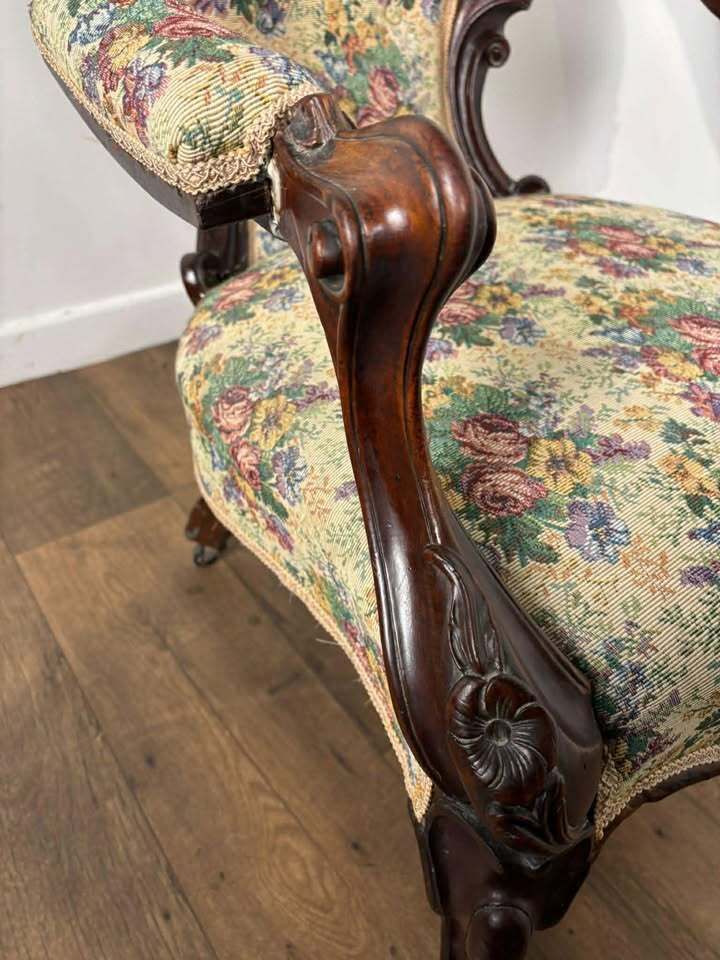 Victorian Mahogany Nursing Chair photo 289.0
