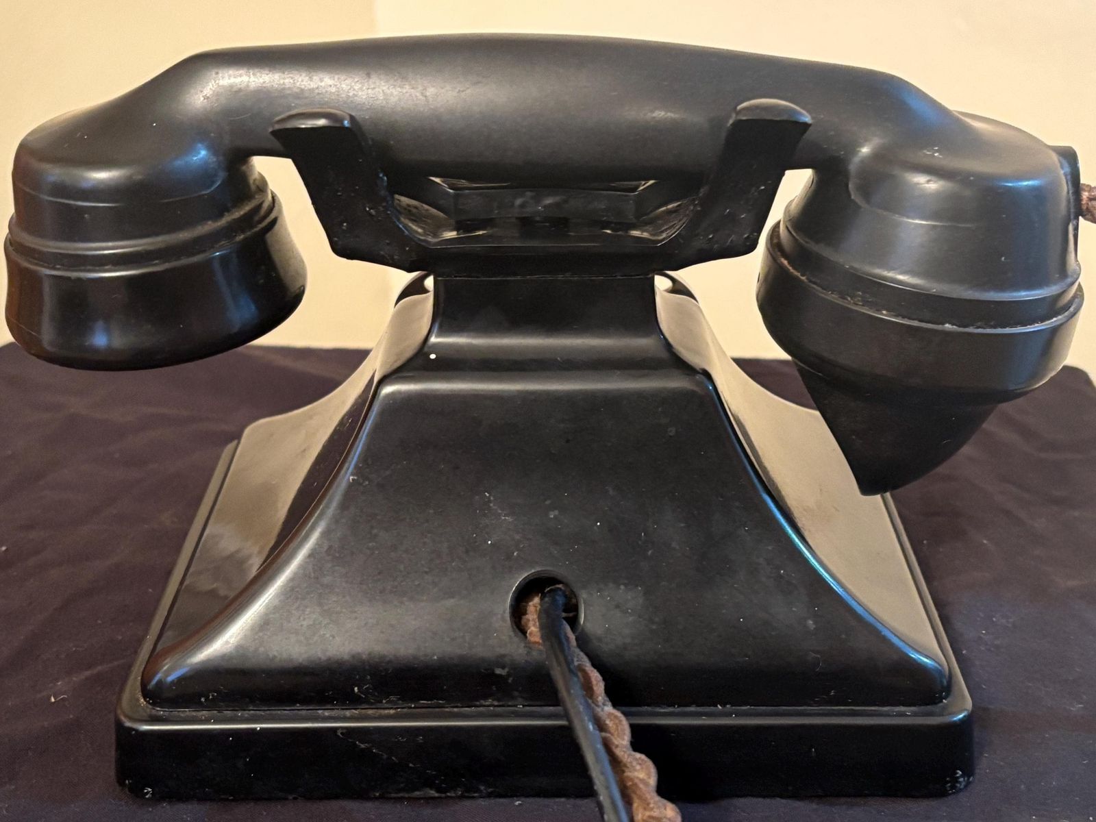 Gpo 232f 'Pyramid' Bakelite Dial Telephone Original photo for sale