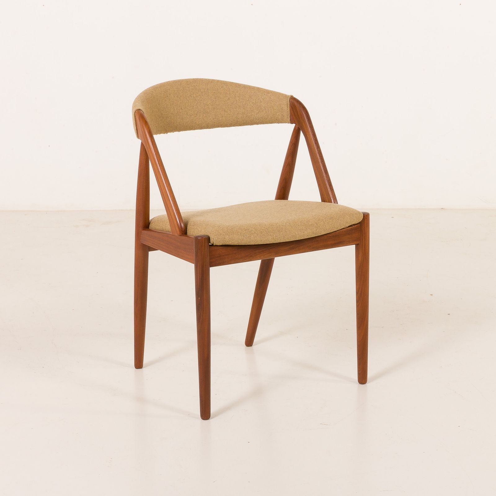 photo vintage Kai Kristiansen Model 31 Chairs, Set Of 6, Denmark 1960s