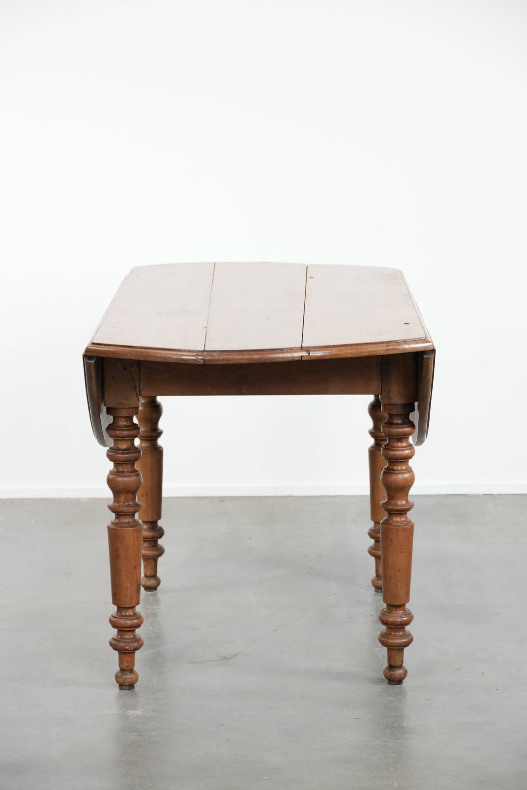 Beautiful Antique English Lop Eared Dining Table Made Of Walnut With Beautiful Colors And Graceful Legs photo Furniture