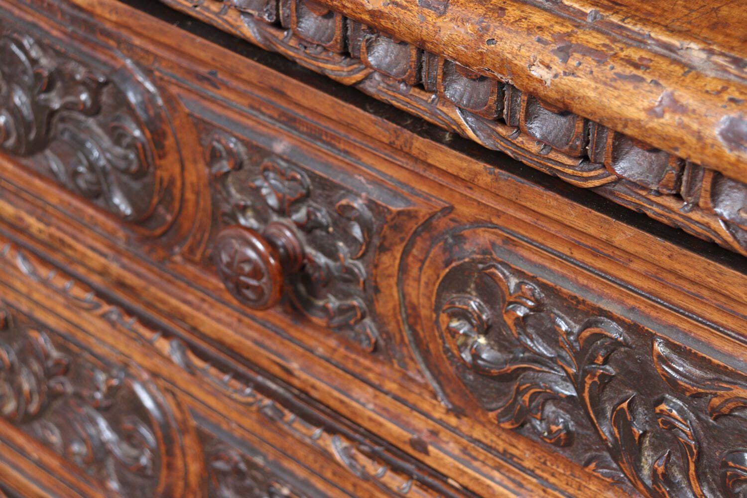 4200.0 Early 17th Century Italian Walnut Cassettone   Chest Of Drawers photo