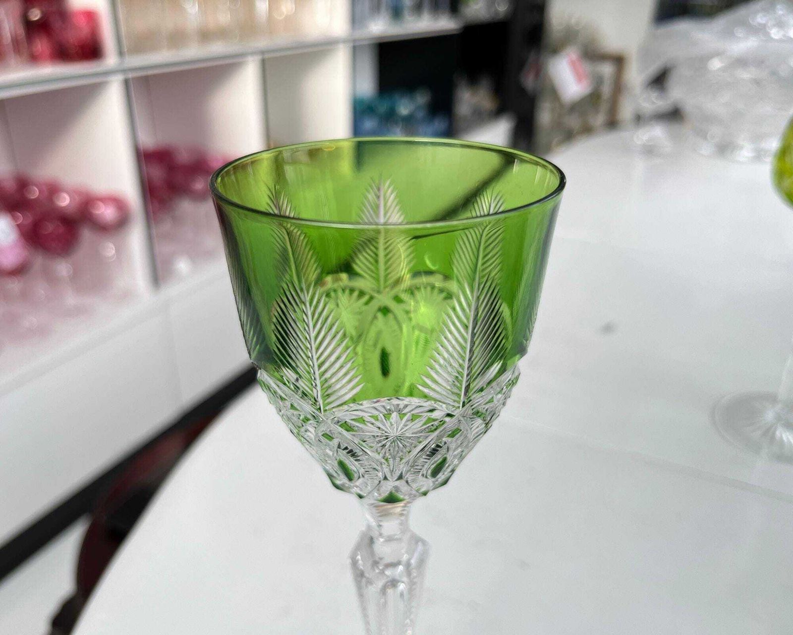 Groen Geslepen Kristallen Wijnglas | Exclusief België | Ananaspatroon photo 304.0