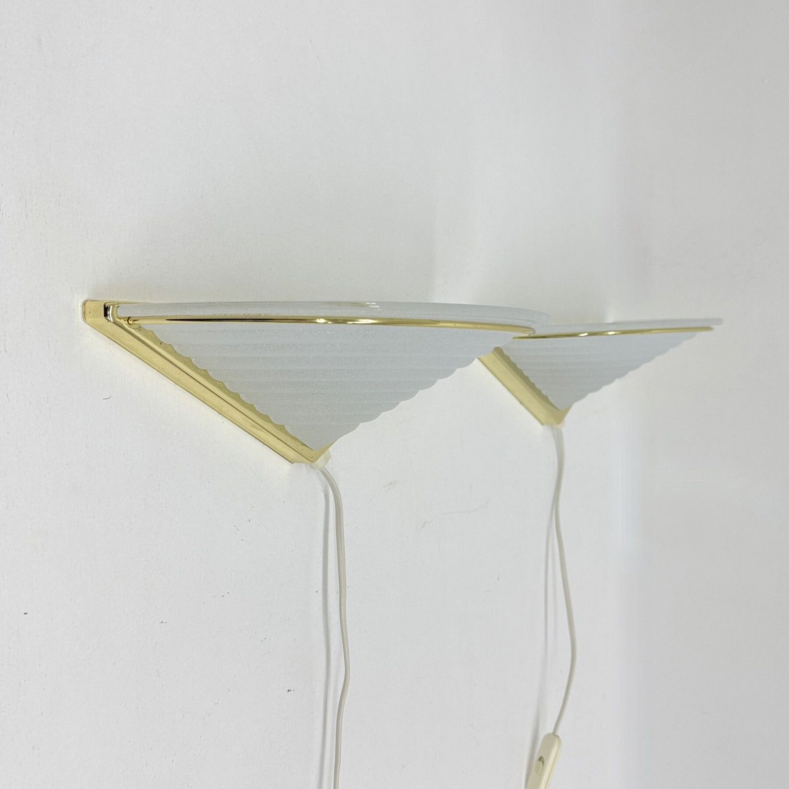 Set Vintage Glazen Wandlampen Met Gouden Houder, Jaren 1970 photo buy