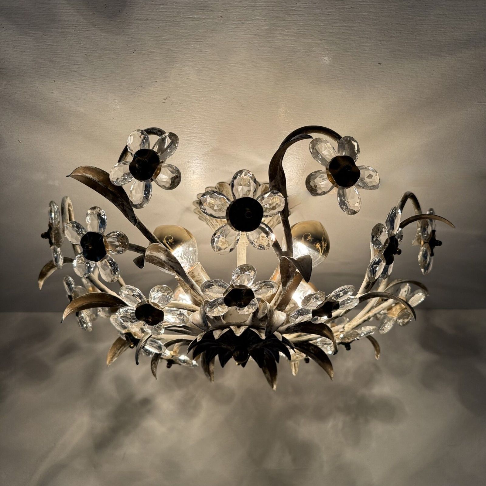 Vintage Plafondlamp Met Kristallen Bloemen, Jaren 1970 photo vinterior