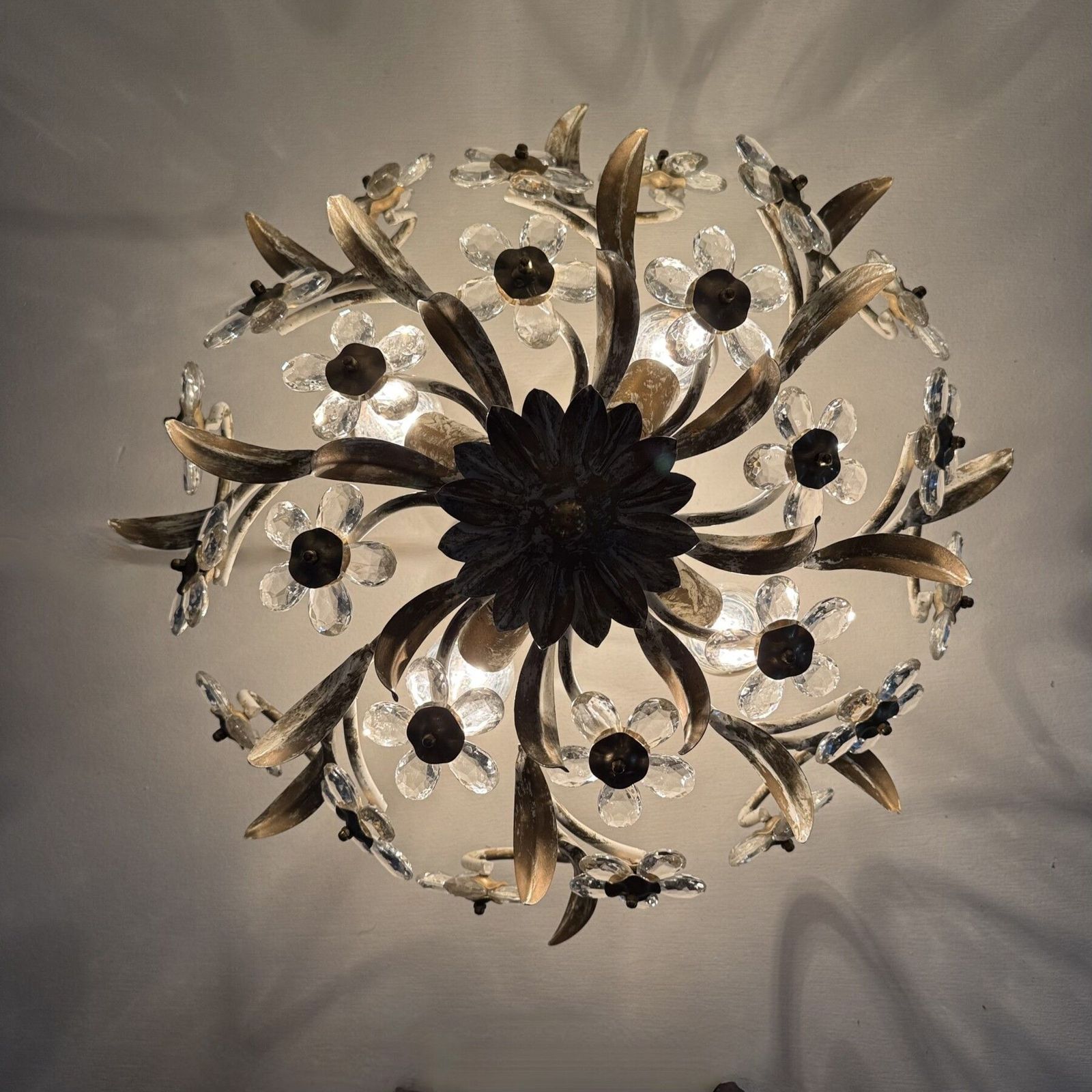 403.0 Vintage Plafondlamp Met Kristallen Bloemen, Jaren 1970 photo
