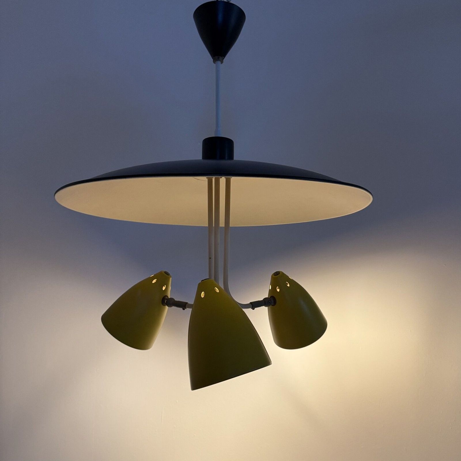 Hala Zeist Hanglamp J.H. Busquet Pendant, Ca. Jaren 1950 photo for sale