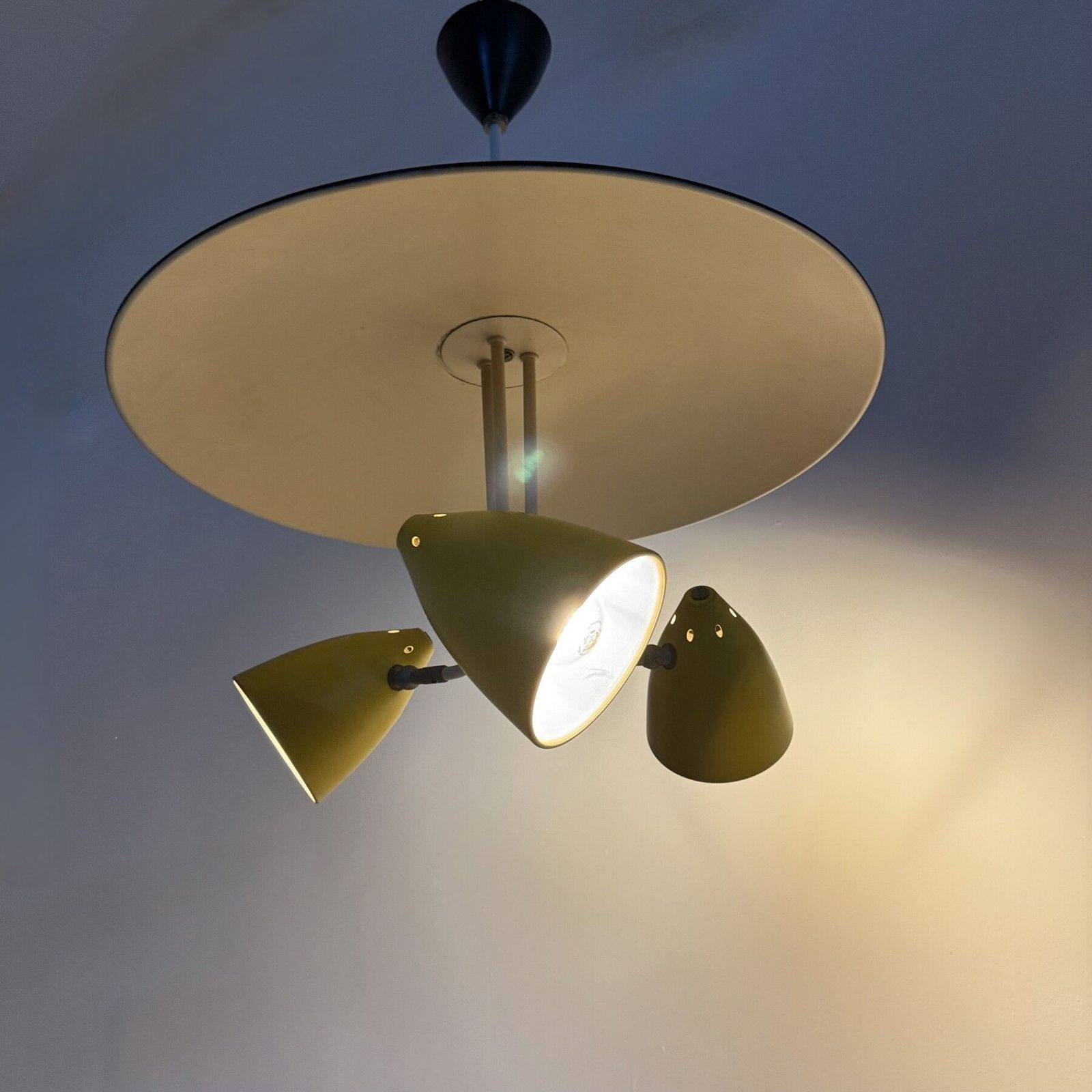 Hala Zeist Hanglamp J.H. Busquet Pendant, Ca. Jaren 1950 photo Verlichting