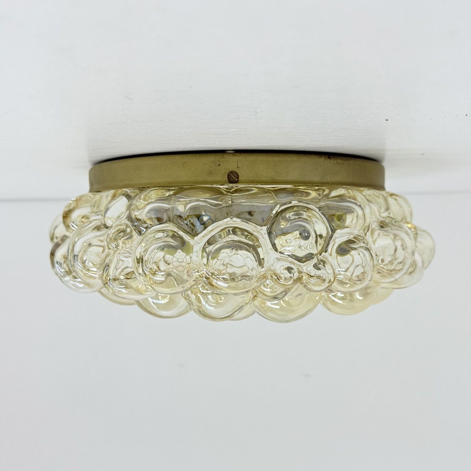 photo furniture Helena Tynell Bubble Glass Flush Mount Ceiling Lamp, Jaren 1970, Duitsland