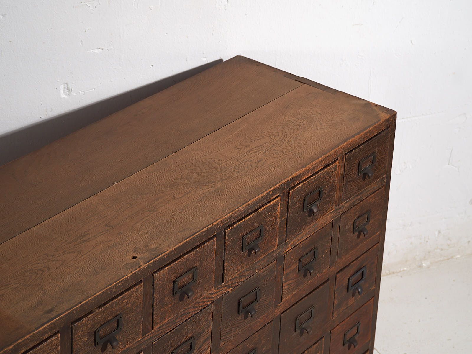 Antique Japanese Kusuri Tansu Pharmacy Sideboard – Taishō / Showa Period (C.1920 1945) #95 photo for sale
