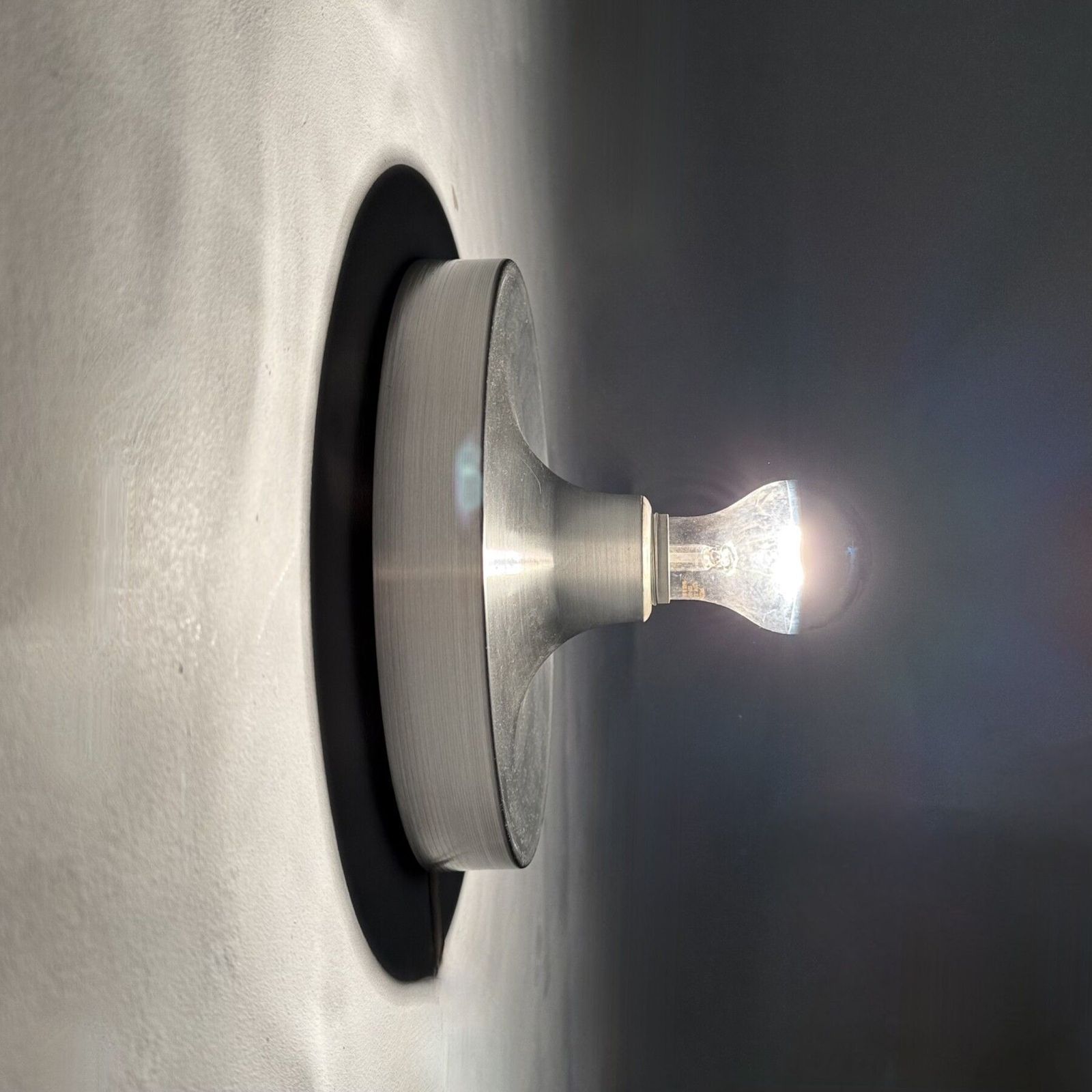 Mid Century Design Honsel Disc Lamp, Jaren 1970, Toegeschreven Aan Charlotte Perriand Voor Les Arcs photo vinterior
