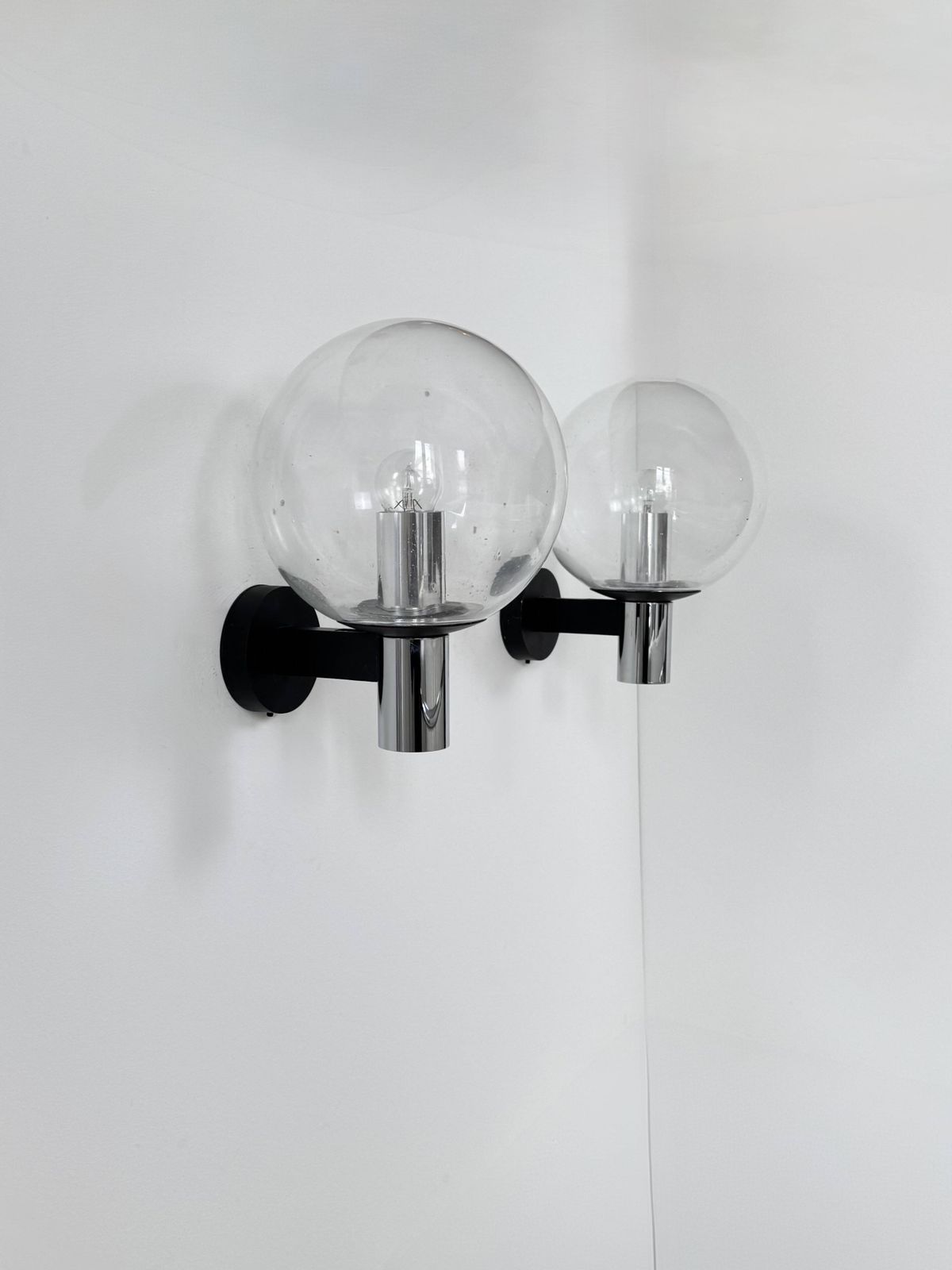 Pair Of Vintage Xl Wall Lights, Chrome Metal And Bubble Glass, France, 1970. photo vinterior