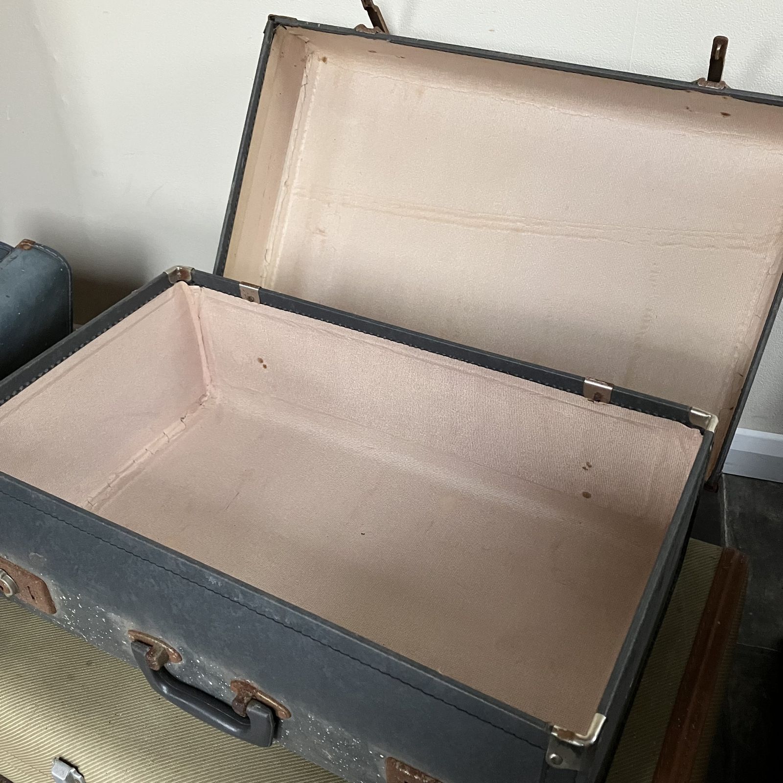 photo vinterior Collection Of Old Luggage To Include Revelation Suitcase, Brown Leather And Blue Leather Suitcases; Shop Display, Props