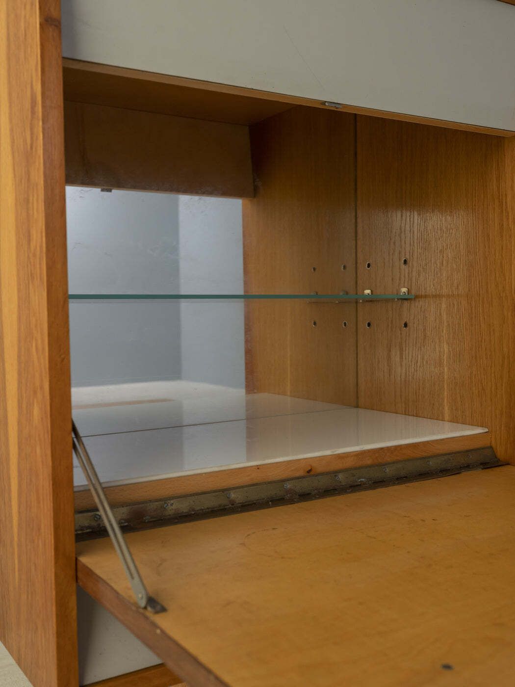 Functionalist Bookcase, Robert Slezák, 1930s, Czechoslovakia photo Furniture