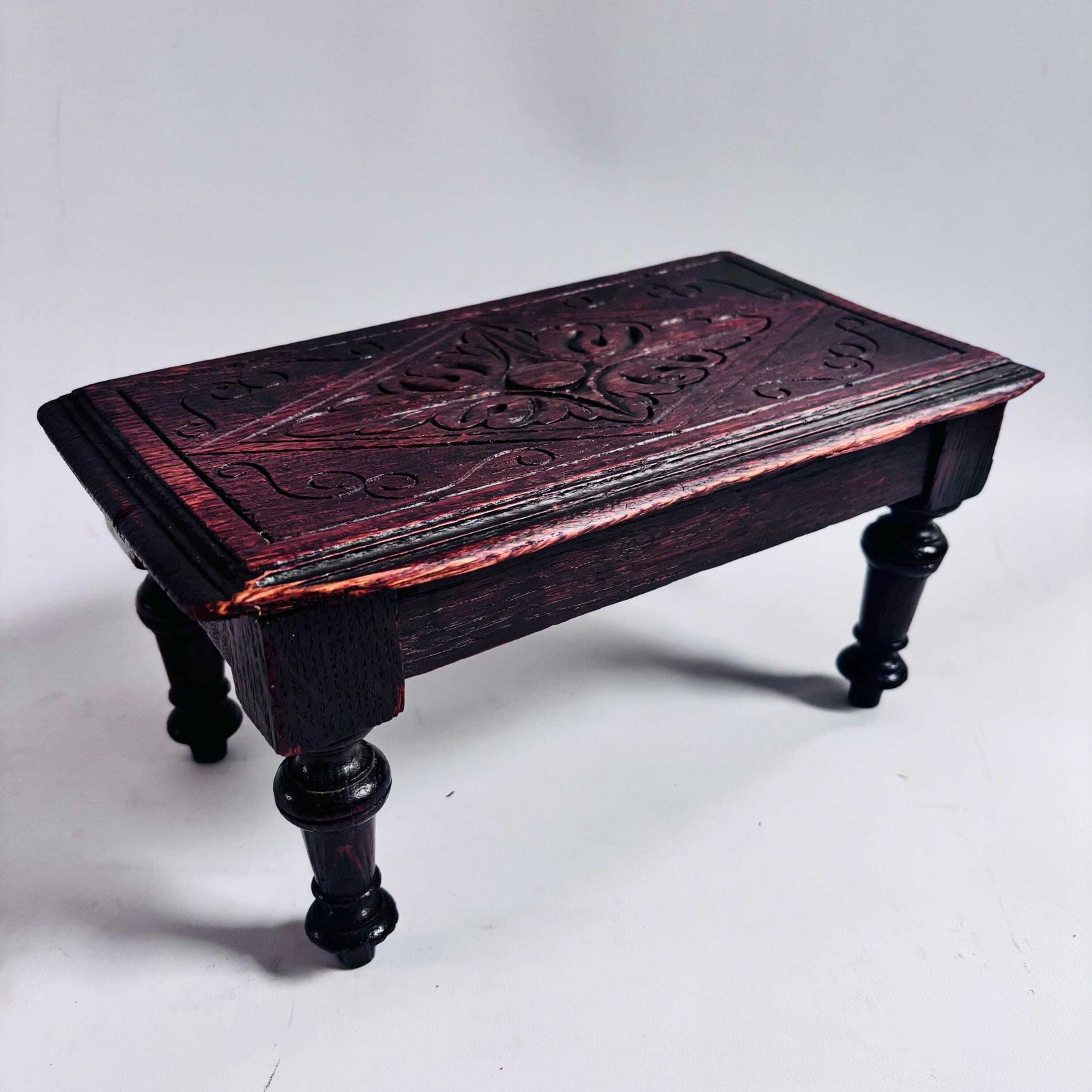 photo furniture Antique Ebonized Oak Apprentice Table: 18t80s English Rustic Design Meditation Rare   Wear