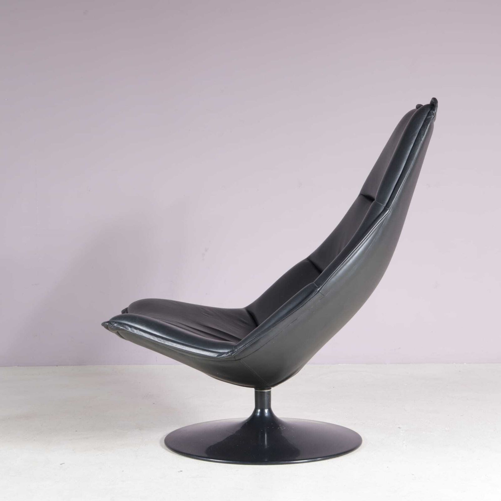 photo for sale “F585” Lounge Chair By Geoffrey Harcourt For Artifort, Netherlands, 1960s