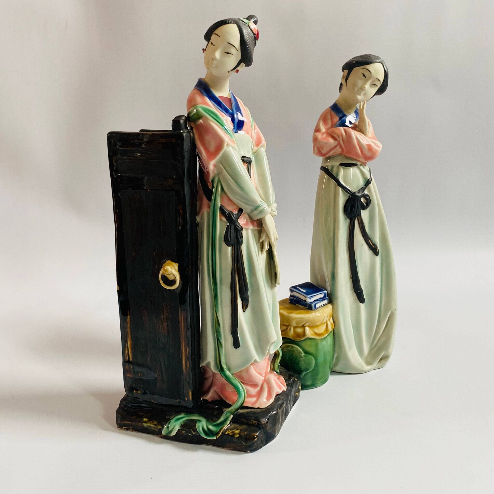 Rare Shiwan Gongzai Figurines: Mid Century Chinese Ceramic Pair/Hairline Repair photo 115.0