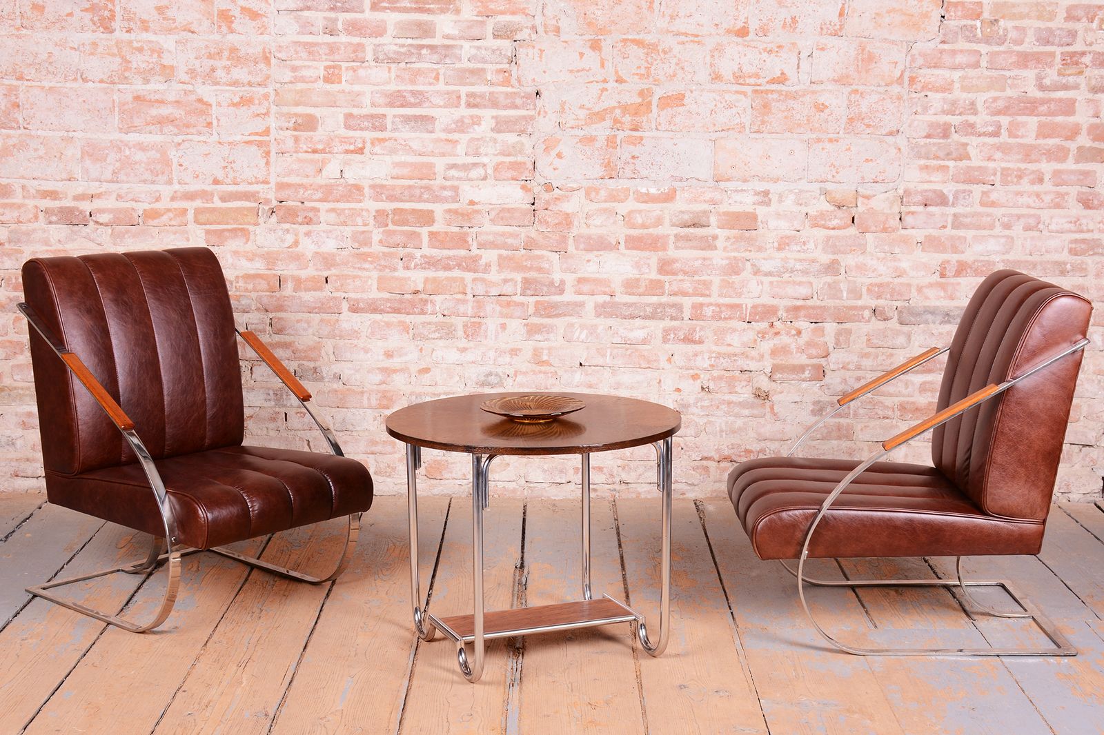 photo vinterior Pair Of Restored Bauhaus Armchairs, Leather, Nickel, Steel, Oak, Czech, 1920s