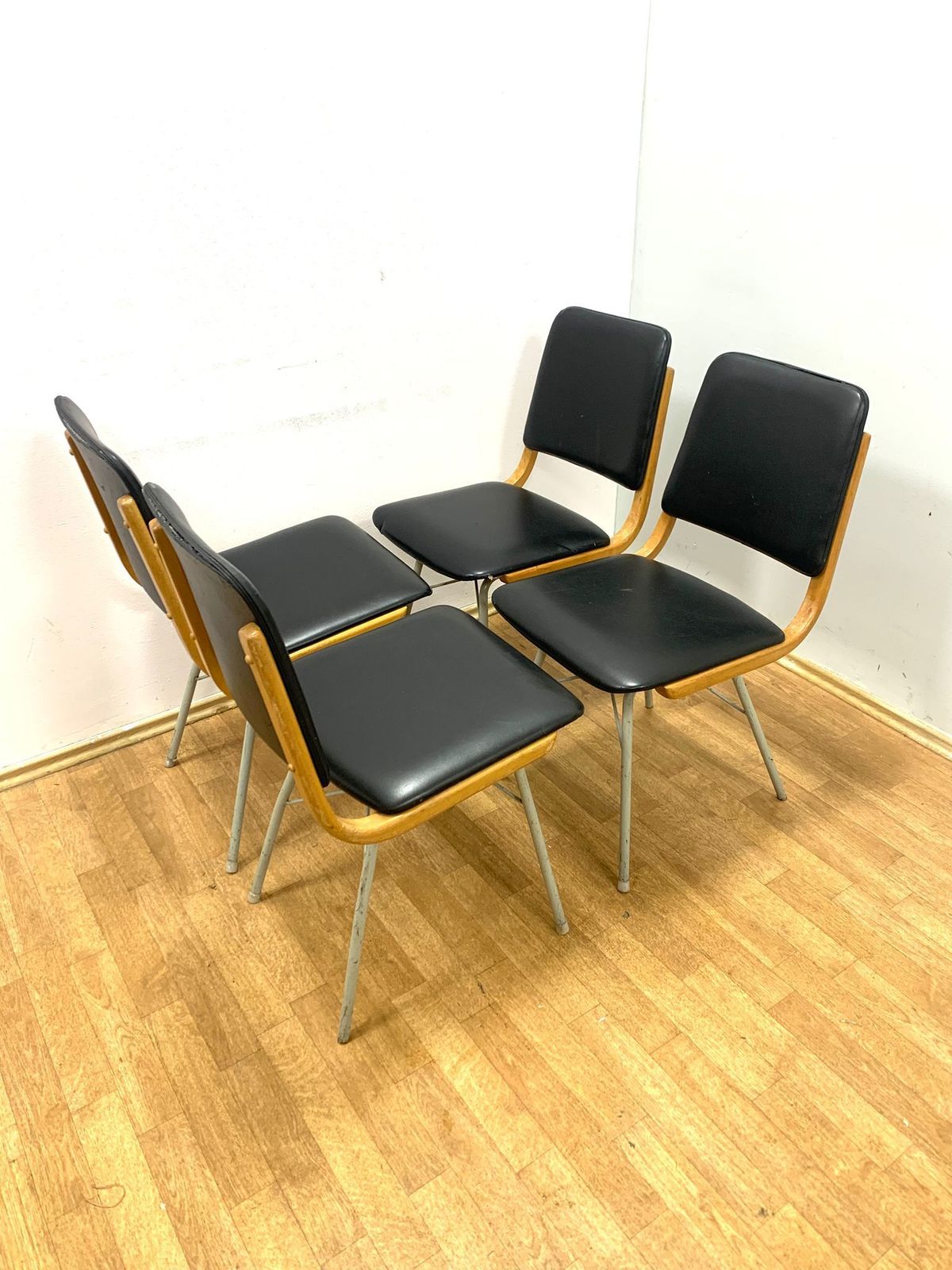 Mid Century Dining Chairs By Miroslav Navrátil For Ton, 1960s (Set Of 4)
