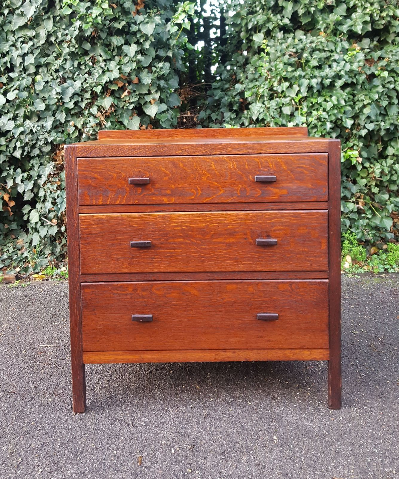 Heals Oak Chest Of Drawers Russet Oak Collection photo furniture