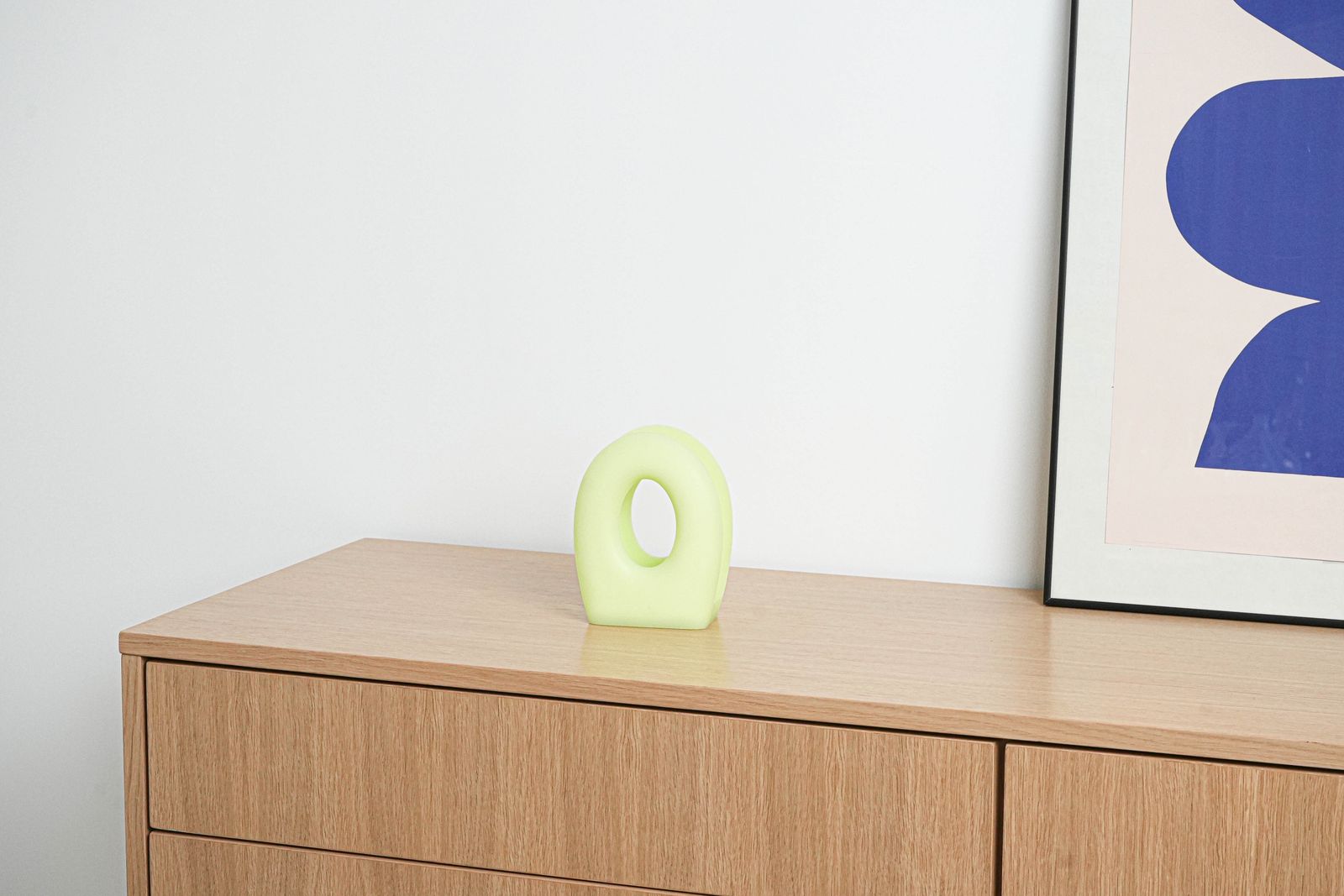 Krant /Tissuehouder, Italiaans Design, Jaren 1970, Geproduceerd Door Fratelli Guzzini photo furniture