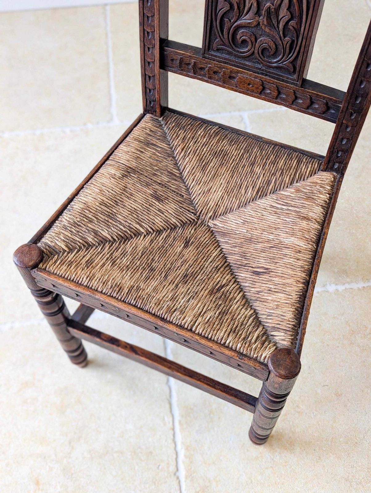 photo furniture Antique Victorian Carved Oak Green Man Side Chair C.1890