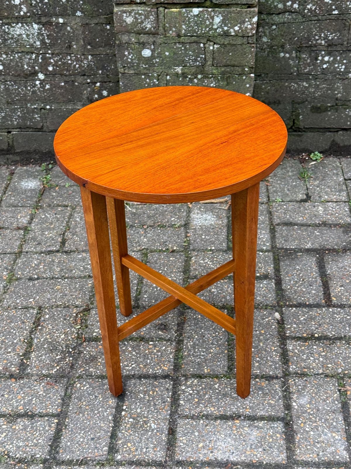 Vintage Retro Scandinavian Style Folding Side Table – Retro Teak Effect Mid Century Table (1) photo 90.0