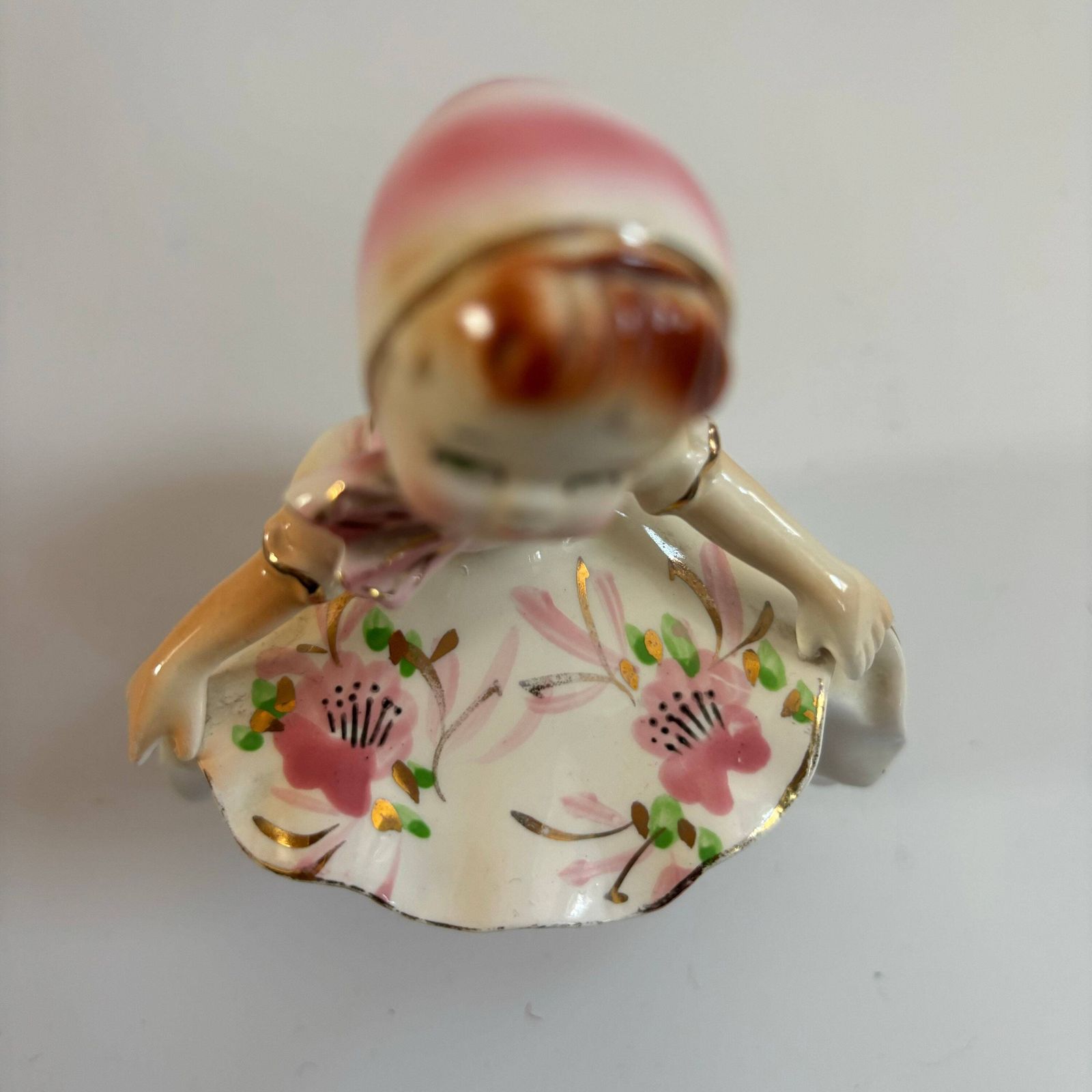 Vintage Lefton Ceramic Flower Girl Figurine: 1950s Japanese Ornament photo vinterior