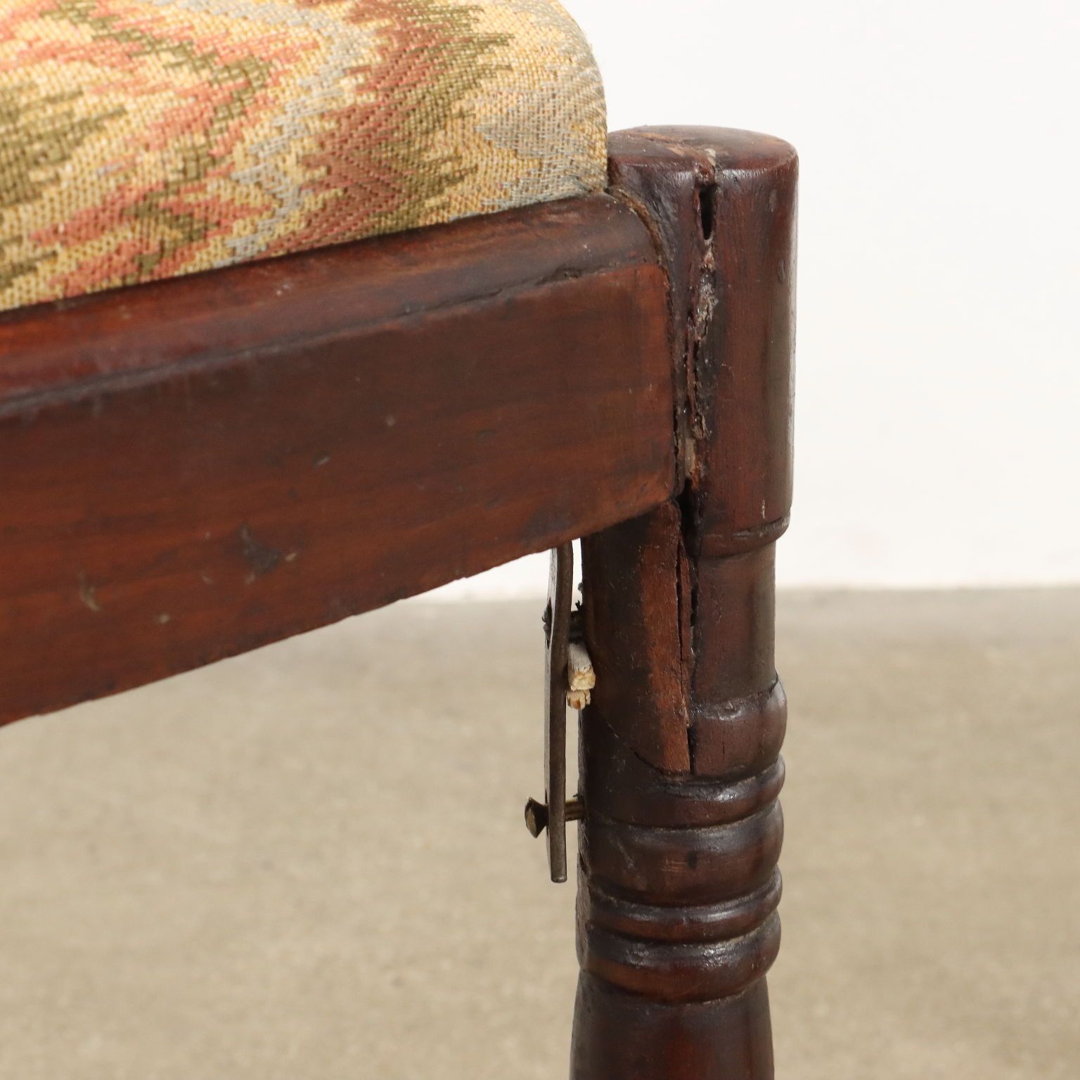 Chairs Neo Gothic Mahogany Italy XIX Century photo 650.0
