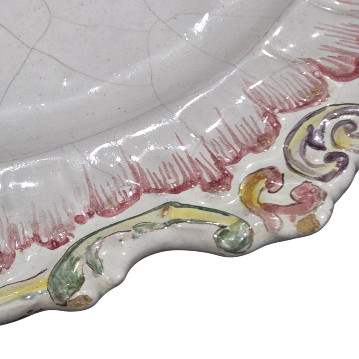 Antique Earthenware Plate With Polychrome Floral Decoration, Late 18th – Early 19th Century photo vintage