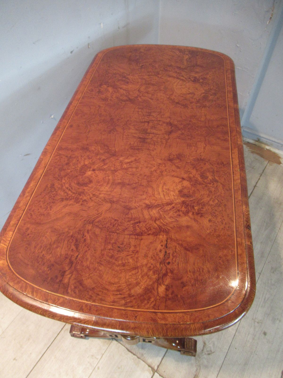 Quality   Victorian   Burr Oak   Side Table photo vintage