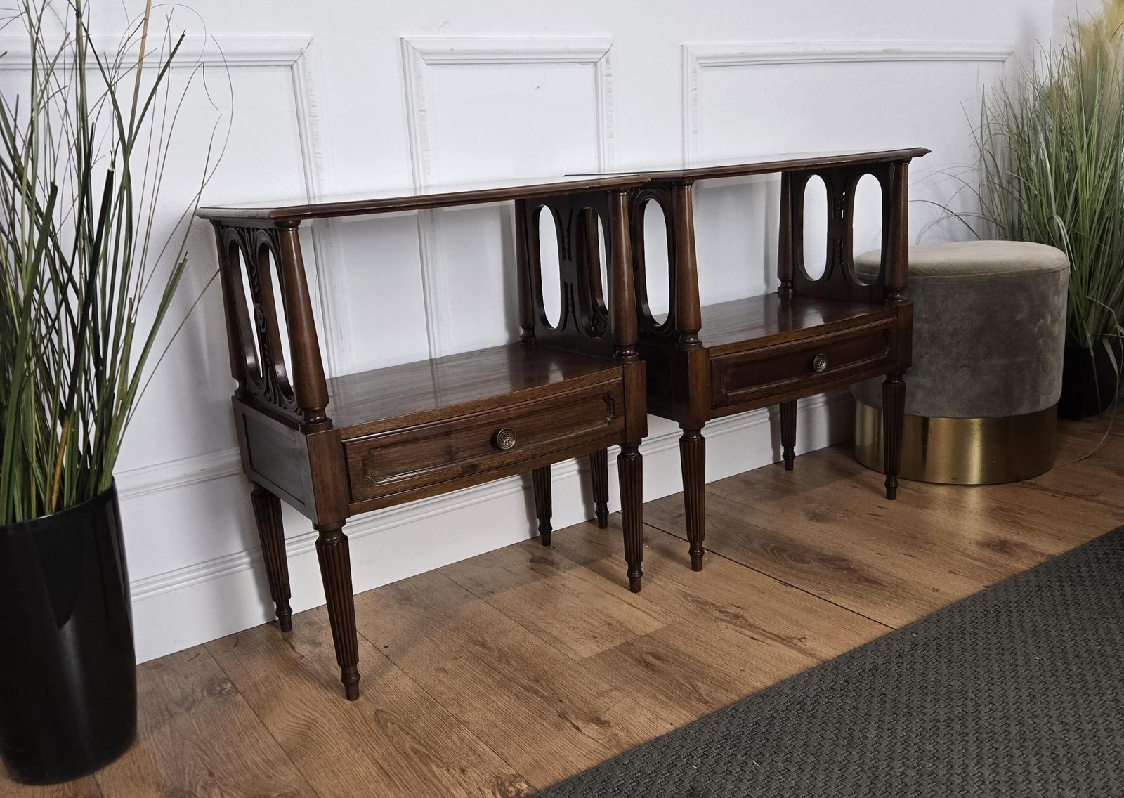 Pair Of Italian Carved Wood Mid Century Modern Night Stands Bed Side Tables photo vinterior