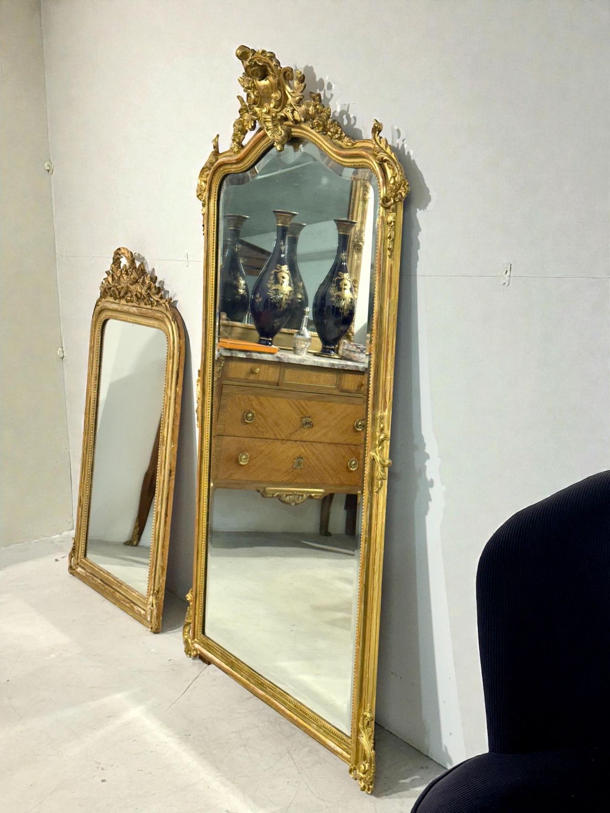 photo vintage Large Antique Louis XV Gilt And Beveled Mirror, France 19th Century