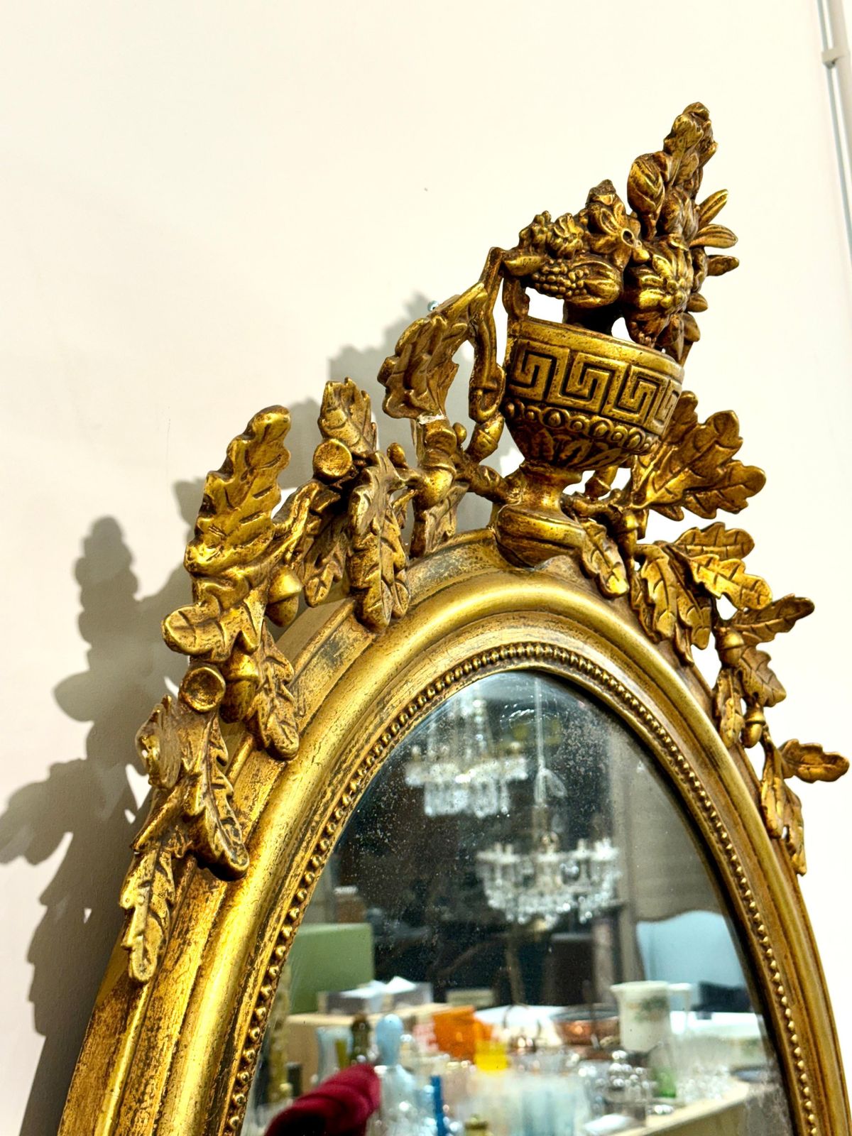 photo vinterior Large Oval Louis XVI Style Giltwood Mirror, 19th Century