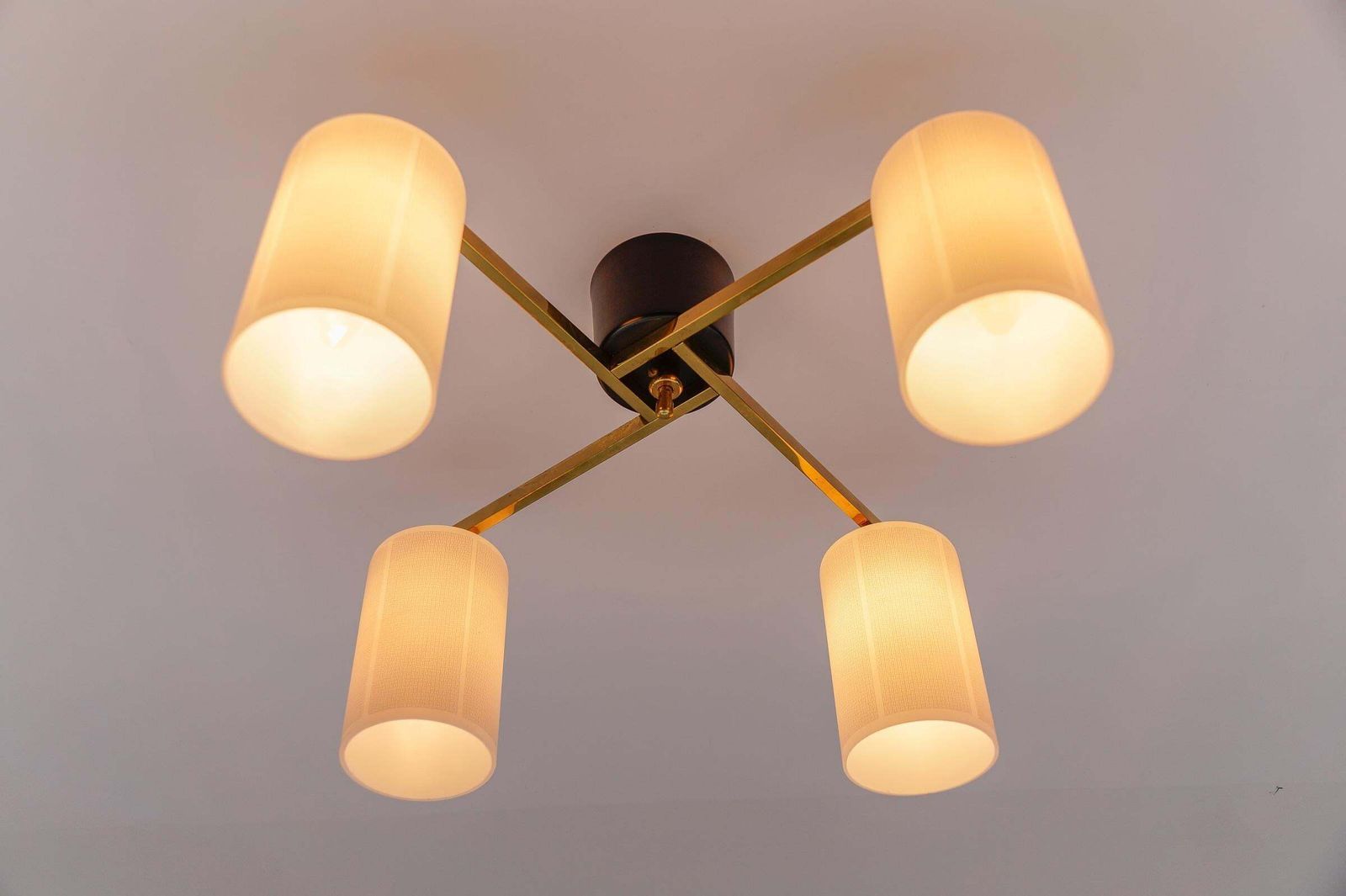 Mid Century Modern 4 Armed Brass And Glass Lamp, 1950s Italy photo vintage