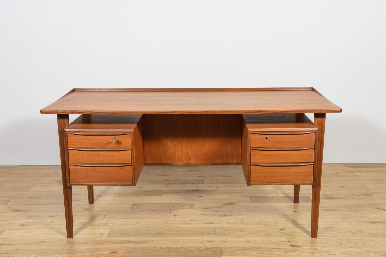 Mid Century Freestanding Teak Desk By Peter Løvig Nielsen For Loviq, 1960s photo Furniture