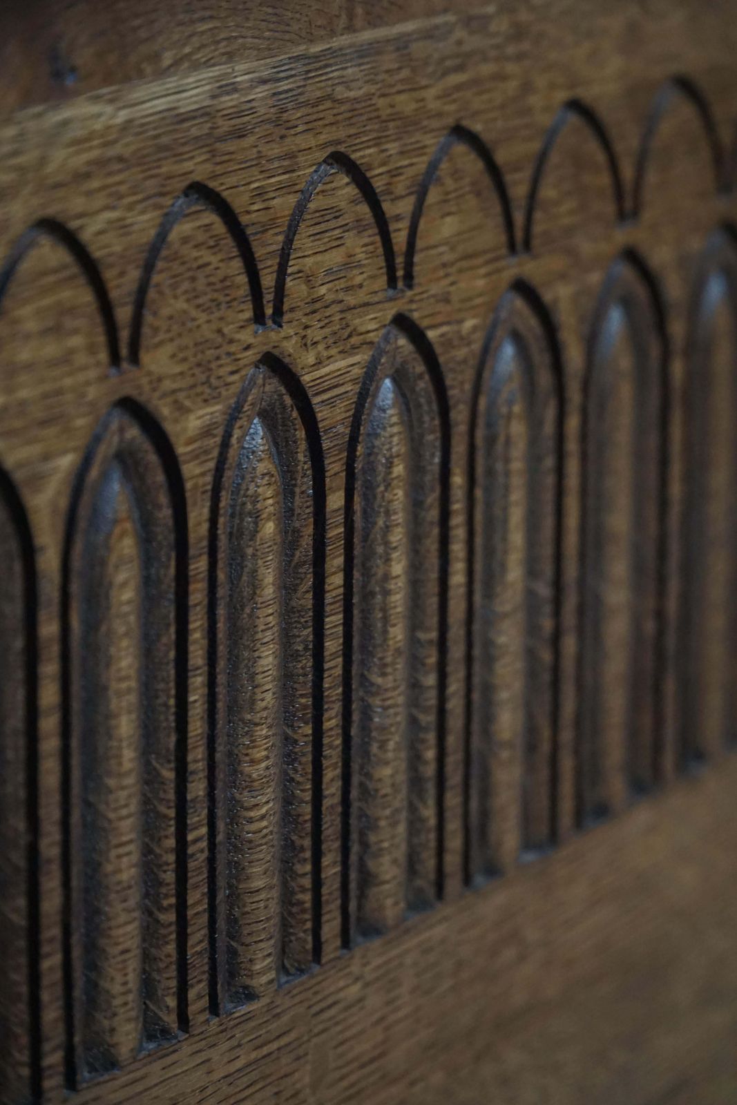 Danish Modern Oak Chest With Decorative Relief Carving, Mid 20th Century photo vintage