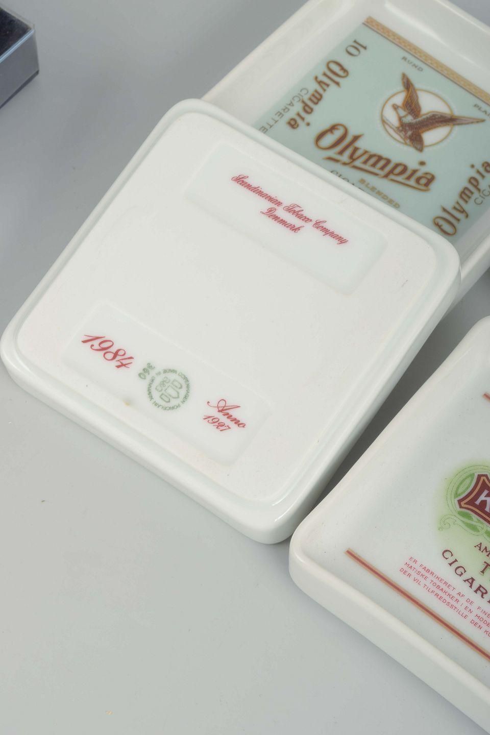 Bing & Grøndahl, Denmark. Set Of Four Square Porcelain Ashtrays. 1980s photo Home Decor