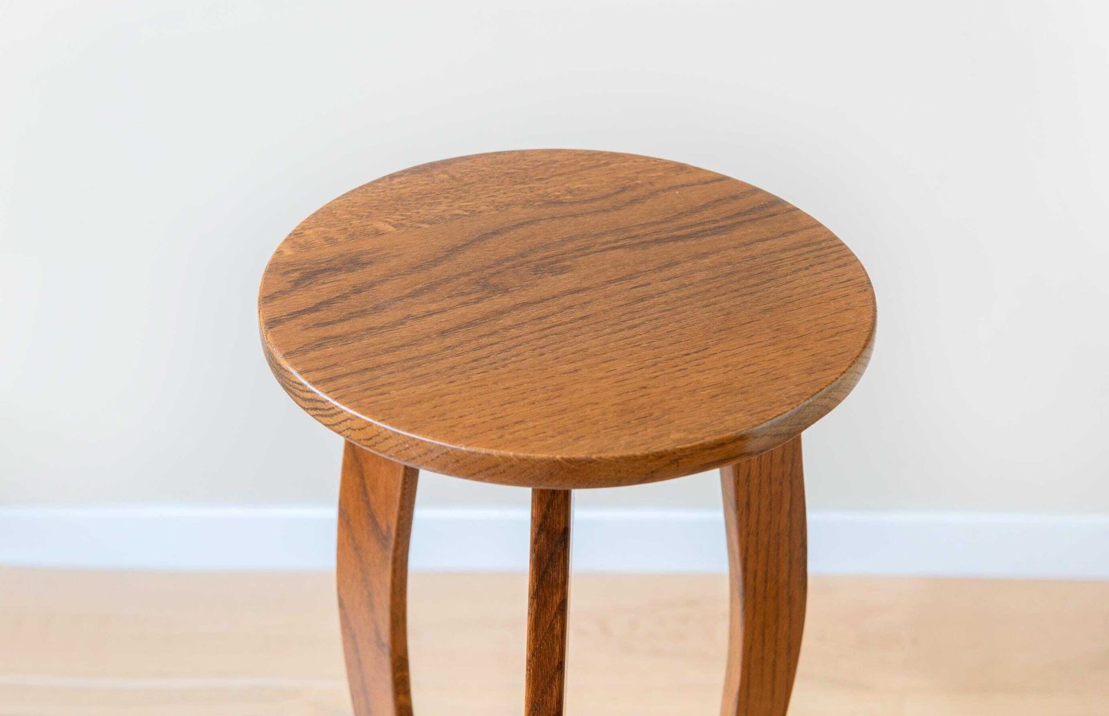 Art Deco Oak Side Table With Curved Legs – Vintage Wooden Plant Stand photo for sale