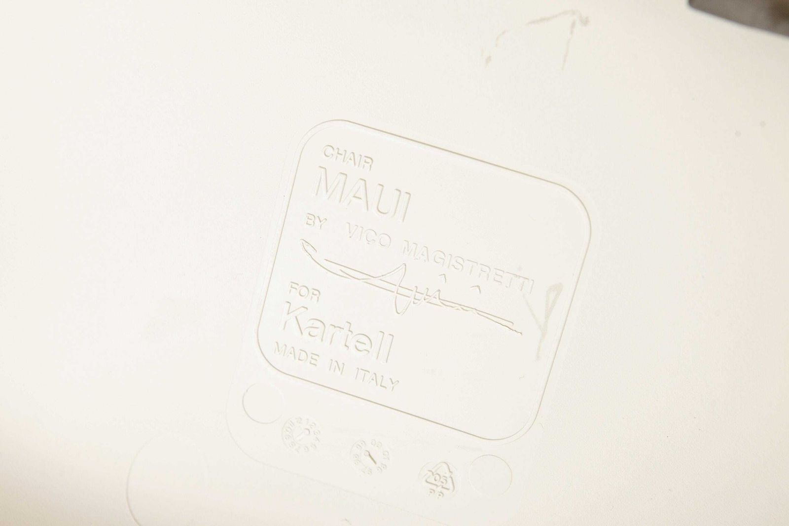 photo furniture Kartell Maui Chair | Design By Vico Magistretti | Italiaanse Moderne Stoel | Vintage Jaren 1990