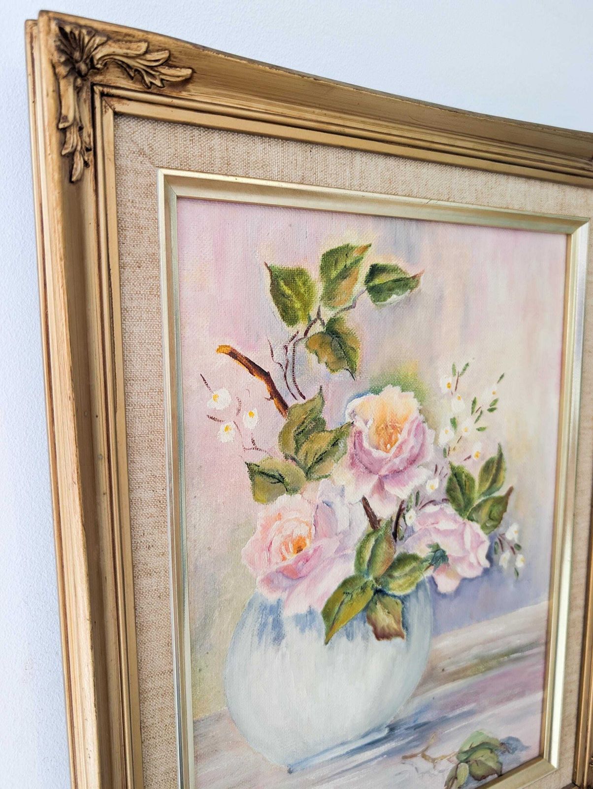 Gorgeous Oil On Canvas Board Painting Signed Bet. Pretty Floral Vintage Framed Artwork. photo 79.0