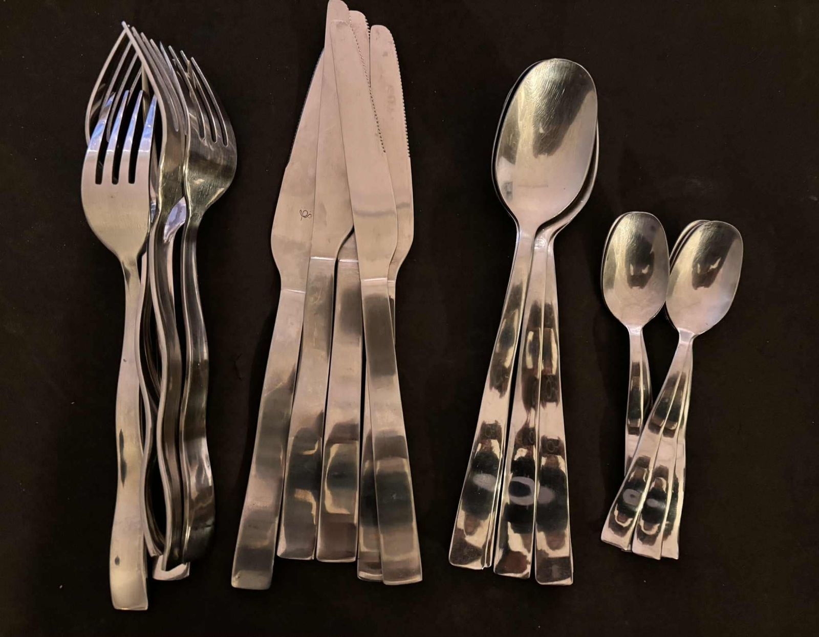 photo vintage Modernist French Flatware Set For 5, Waved Stainless Steel Cutlery