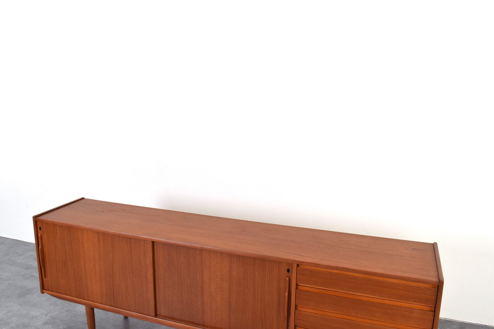 photo vintage Mid Century Danish Teak Sideboard, 1960s.