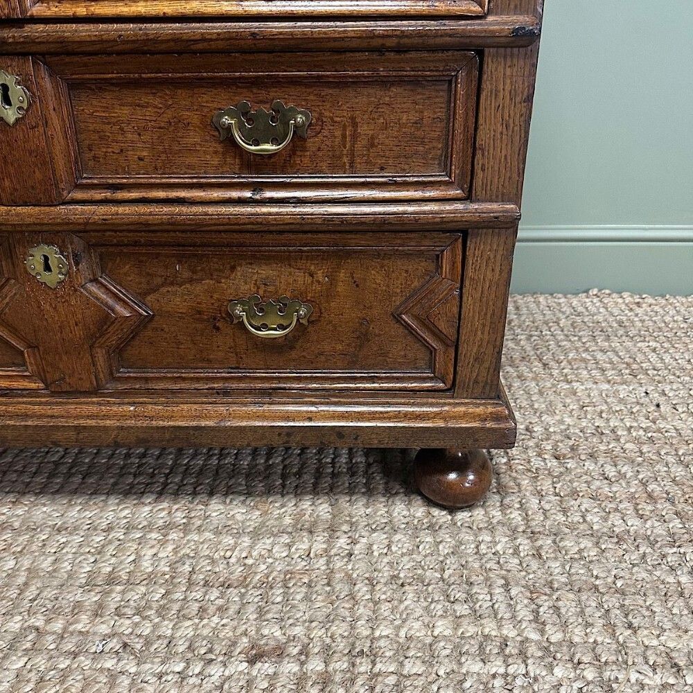 Stunning Early 18th Century Georgian Chest Of Drawers photo Furniture