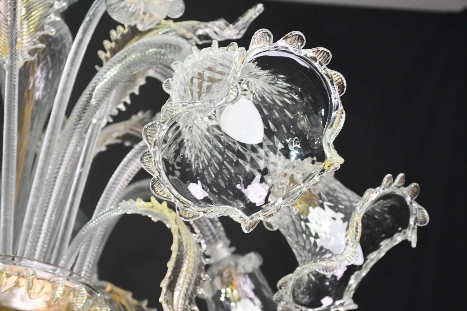 photo buy Wonderful Large Size Venetian Chandelier, Transparent And Gold Murano Glass